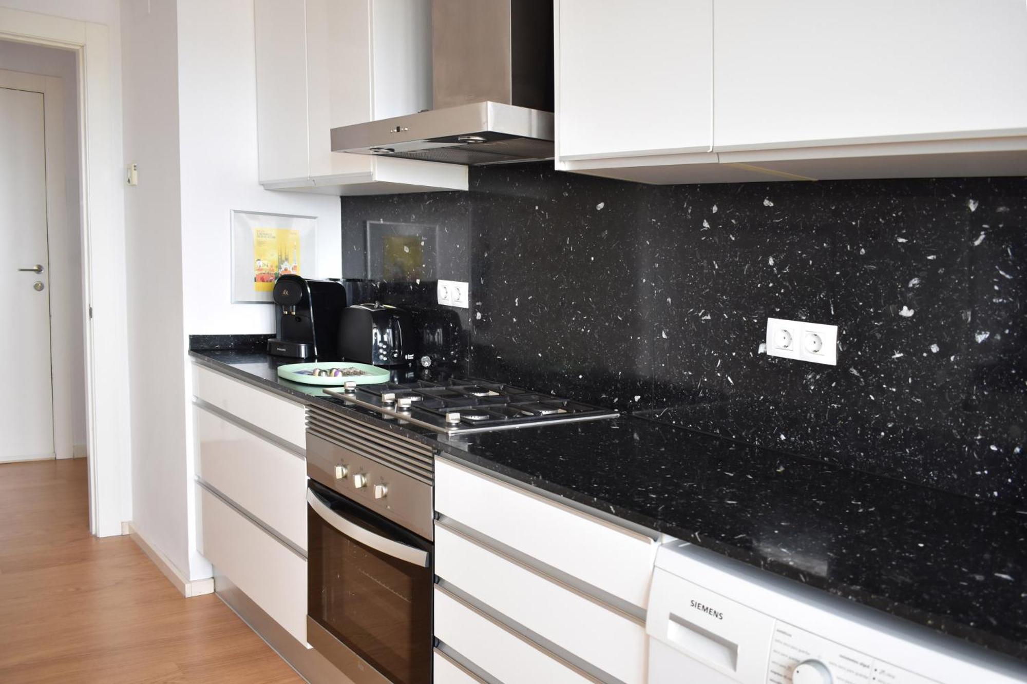 Stylish Well-Connected Beachfront Flat Valencia Luaran gambar