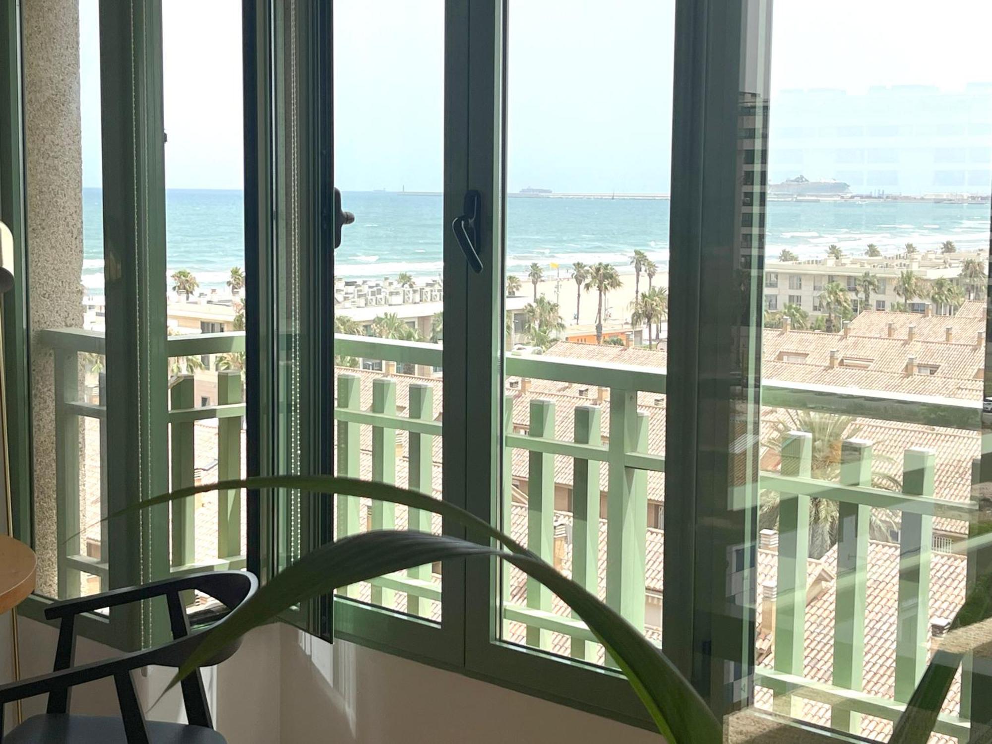 Stylish Well-Connected Beachfront Flat Valencia Luaran gambar