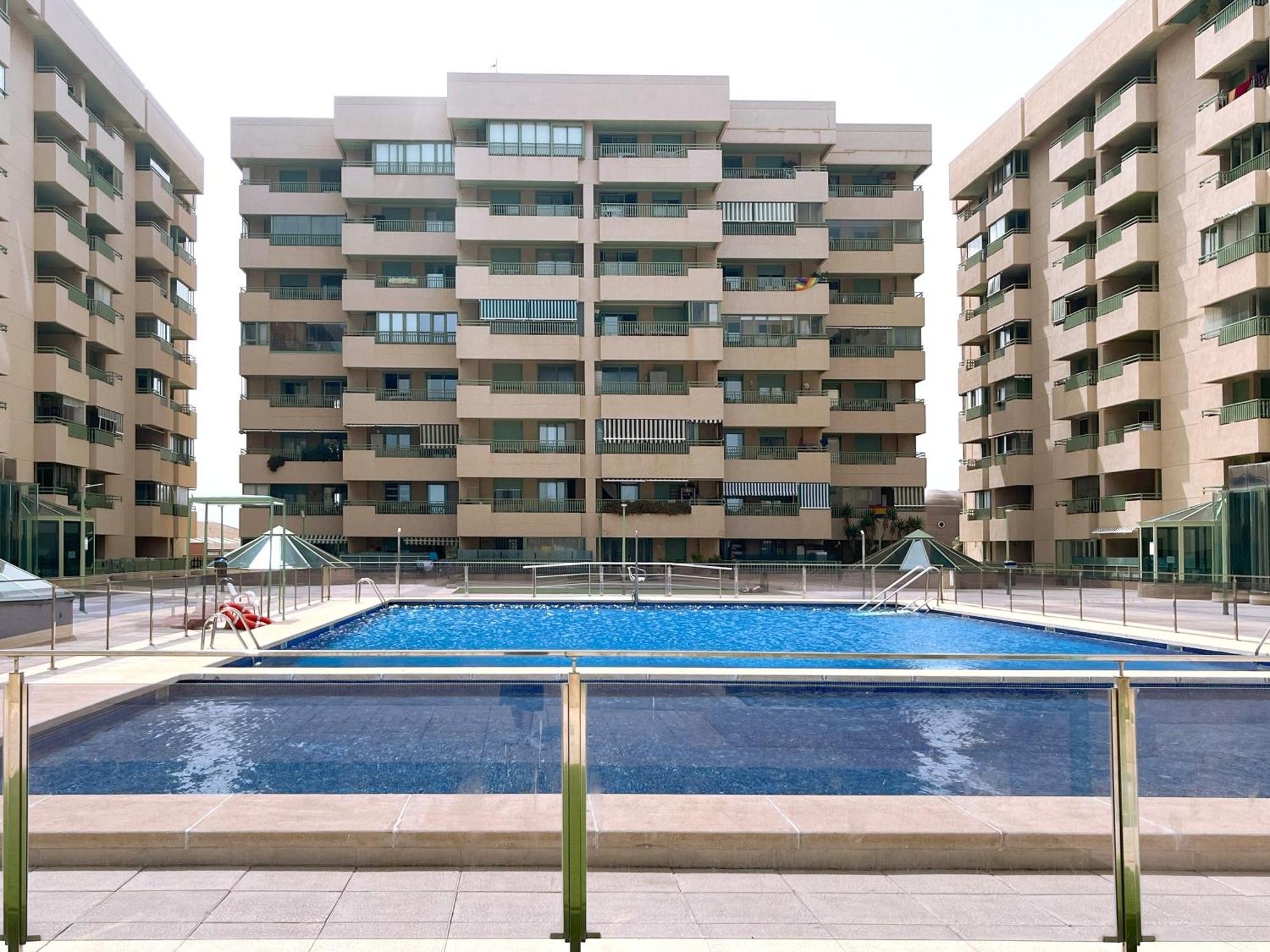 Stylish Well-Connected Beachfront Flat Valencia Luaran gambar